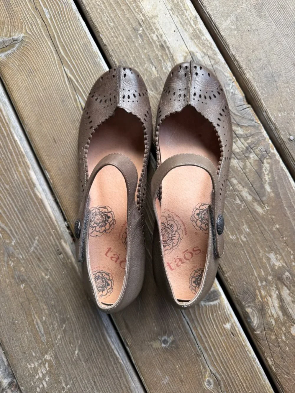 Taos Tango Mary Jane Cut Out Latte Leather Cutout Scalloped Shoes in Women's 9 - Picture 6 of 11